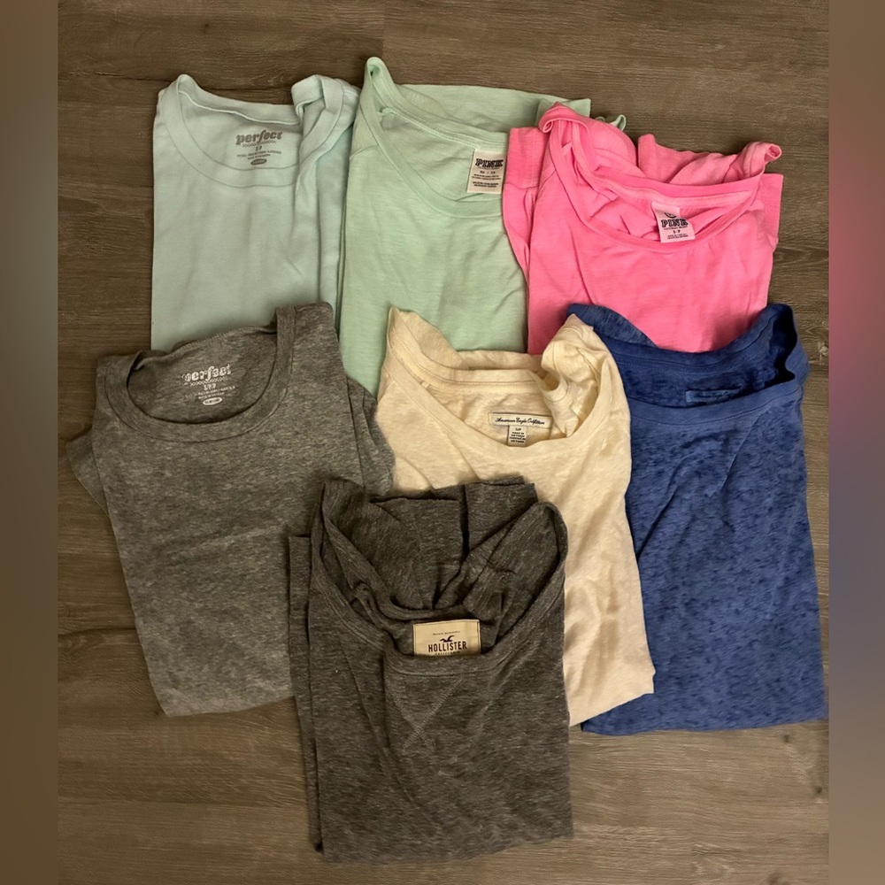 7 Long sleeve tees sold together